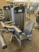 Load image into Gallery viewer, 22 Piece Life Fitness Signature Series Strength Circuit - Commercial Gym