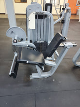 Load image into Gallery viewer, Precor Icarian Commercial Leg Extension