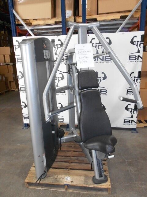 Life Fitness Signature Series Chest Press - Commercial Gym Equipment