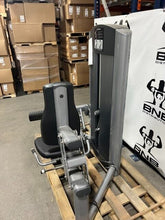 Load image into Gallery viewer, Life Fitness Signature Series Seated Calf Extension Commercial Gym Equipment