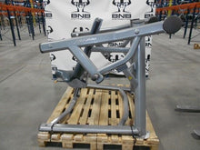 Load image into Gallery viewer, Life Fitness Signature Series Plate-Loaded Shoulder Press
