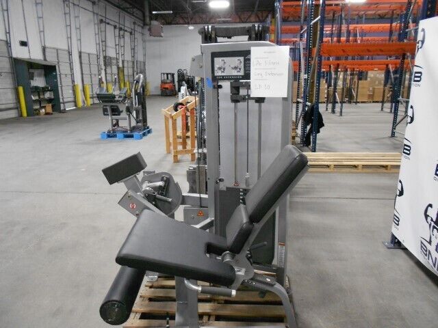 Life Fitness Pro Leg Extension Commercial Gym Equipment – BNB