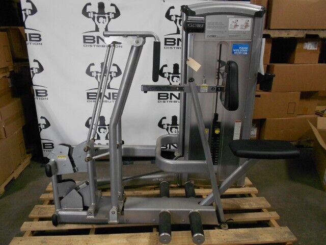 Cybex VR3 Row - Commercial Gym Equipment