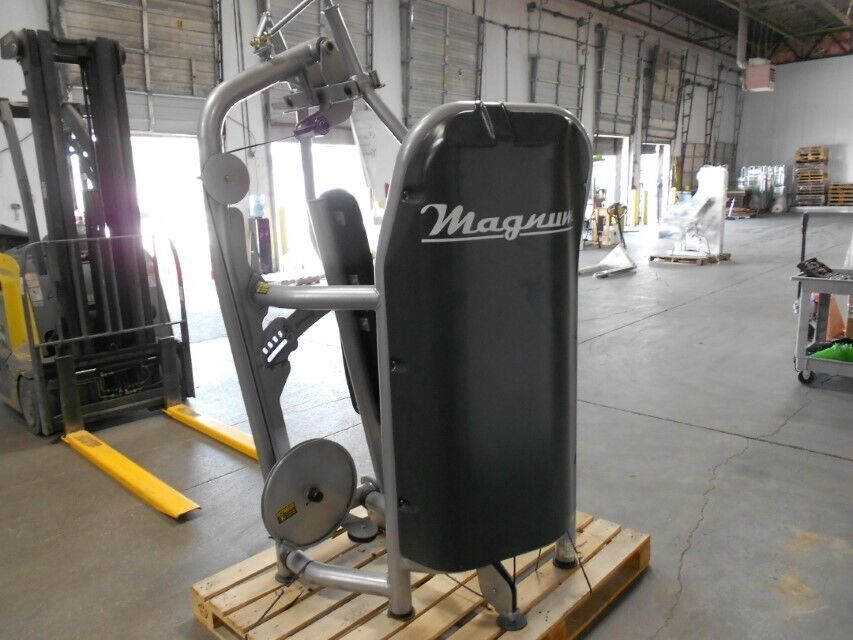 Magnum biangular chest press 2025