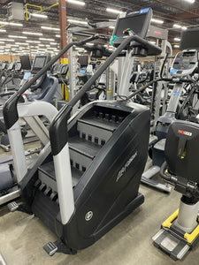Life Fitness Discovery PowerMill Climber