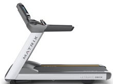 Load image into Gallery viewer, Matrix T7xi Treadmill