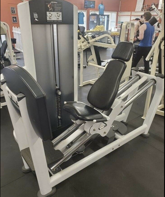 Life Fitness Signature Series Seated Leg Press